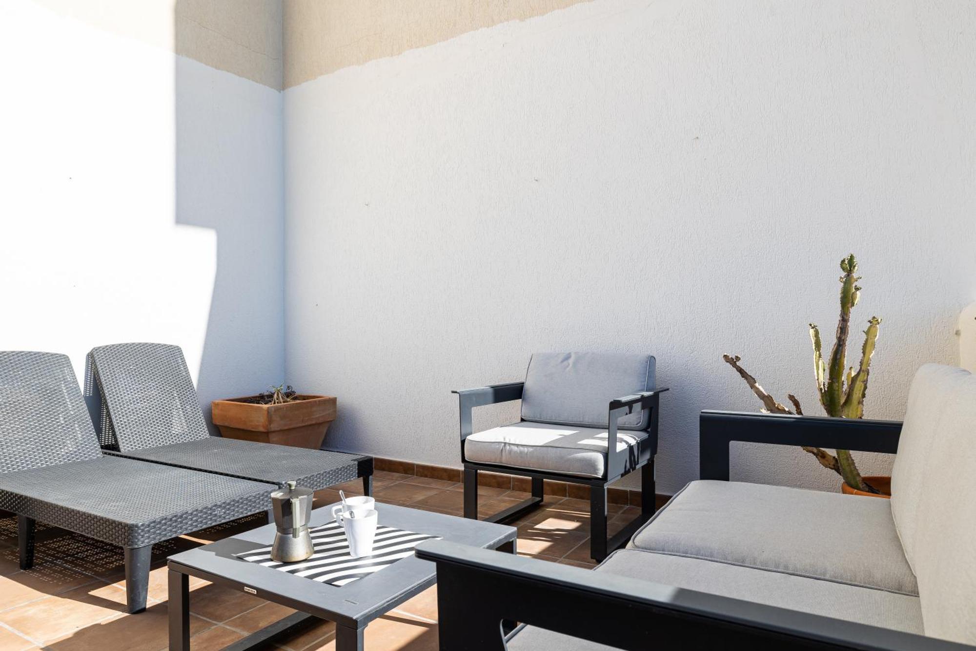 Holidays2Benal Beach Terraza Solarium เบนัลมาเดนา ภายนอก รูปภาพ