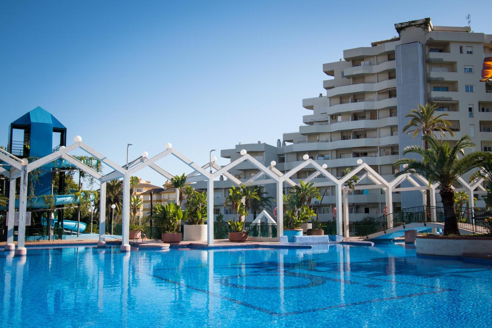 Holidays2Benal Beach Terraza Solarium เบนัลมาเดนา ภายนอก รูปภาพ